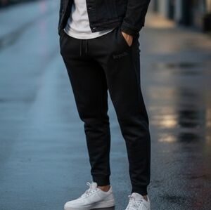Bench Men's Fleece Joggers With Zip Pockets NWT